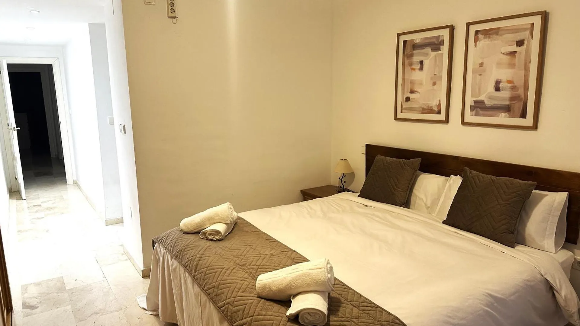 Apartamento En Marbella Guadalmina Primera Linea De Campo De Golf Los Cartujanos Apartment